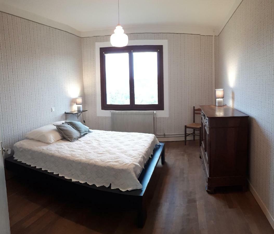Grand Gite Maison D Alice Auvergne - 15 Personnes Saint-Bonnet-des-Quarts ภายนอก รูปภาพ